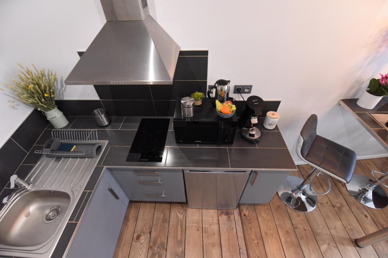 86 - Climatisation & Proche Centre-ville- 2 Personnes - Apartment *